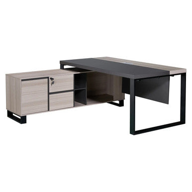 1800 mm Light Oak Executive Desk with Industrial-Style Steel Legs, Modern Office Furniture Featuring a Spacious Light Oak Wood Surface and Sturdy Black Steel Legs for a Sleek, Contemporary Look.