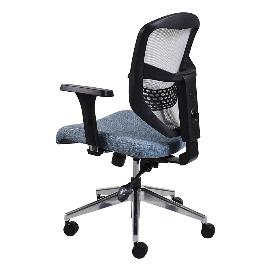 Que Netted Medium-back Office Chair